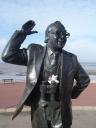 statue